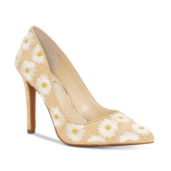 Jessica Simpson Shoes - Jessica Simpson White Combo Daisy Flowered
Heels Pointed Toe Pumps